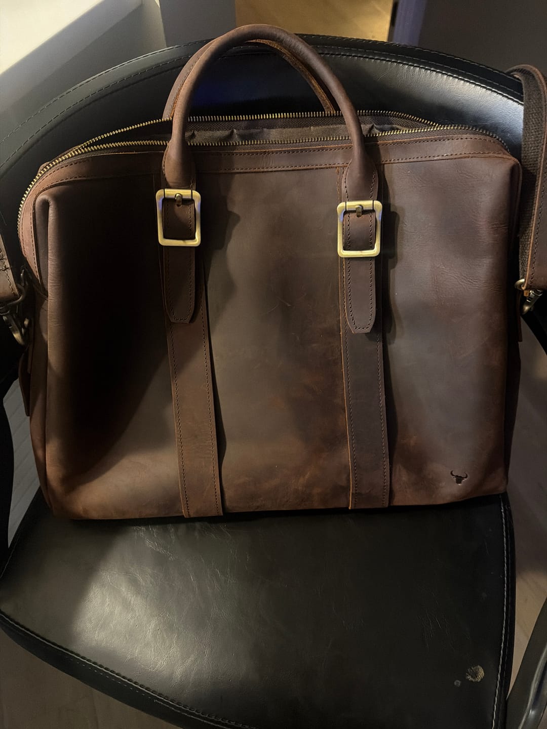 Customer photo review of Vintage Leather Laptop Bag