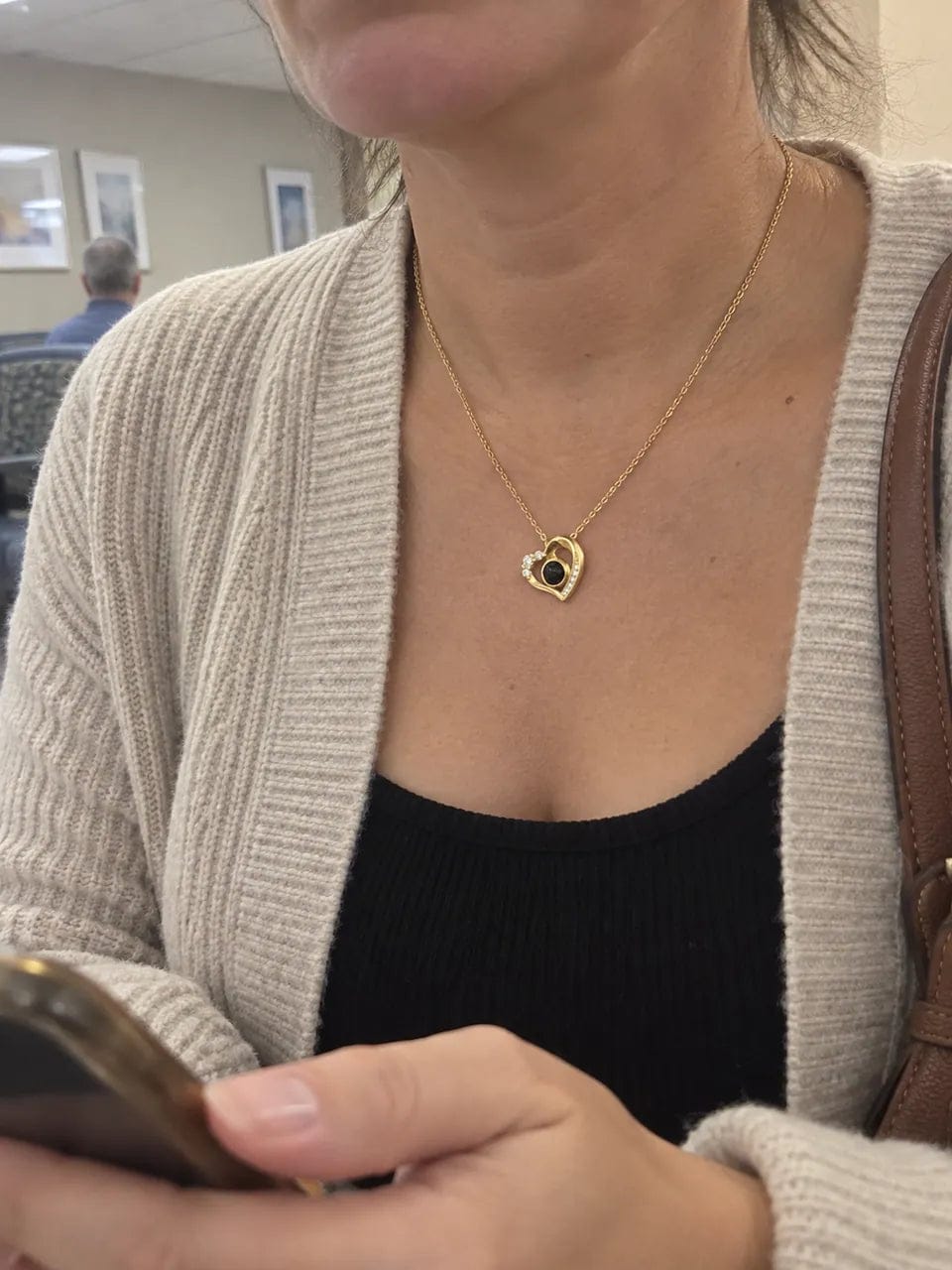 Customer photo review of שרשרת לב עם תמונה חבויה