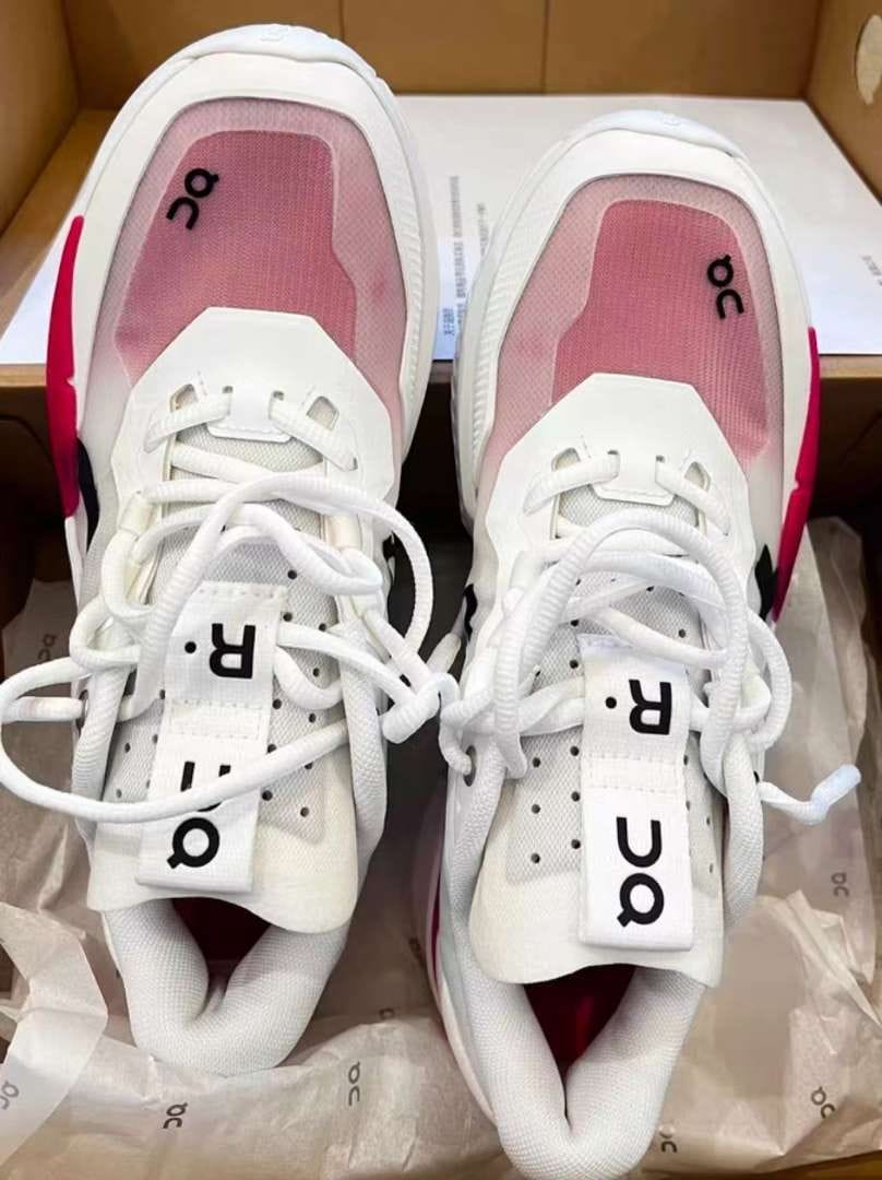 Customer photo review of Roger Pro 2 White Pink - RWP
