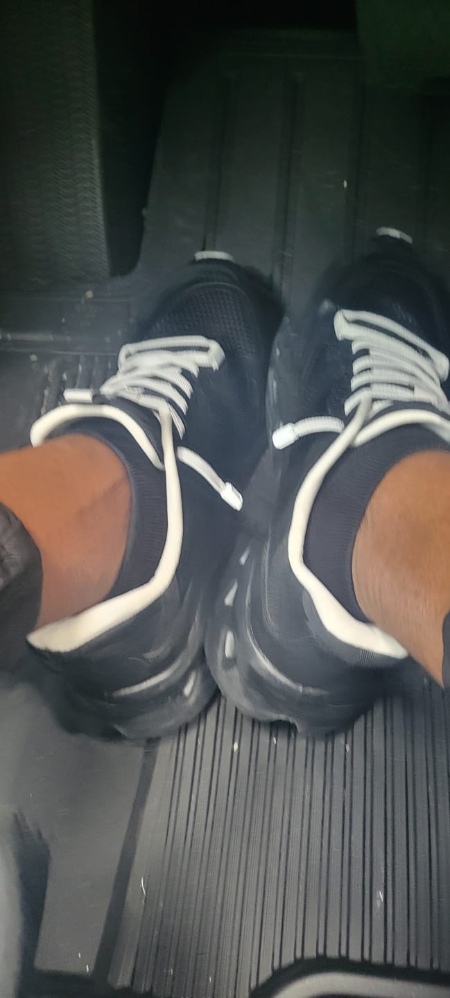 Customer photo review of Lumis