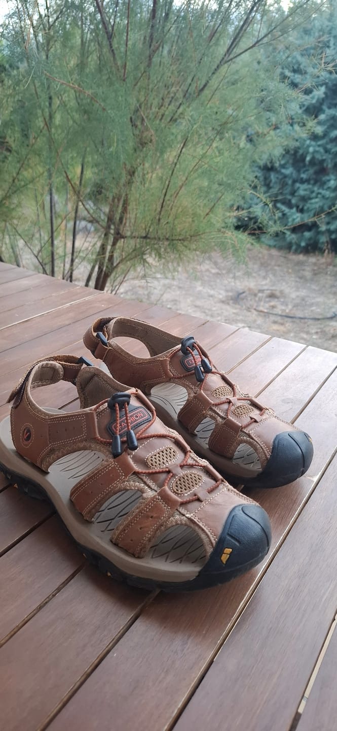 Customer photo review of Sandales de Randonnée Homme Bout Fermé