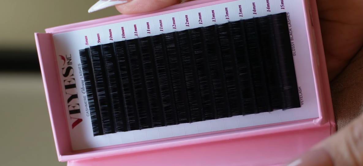 Customer photo review of Glossy Black Lashes