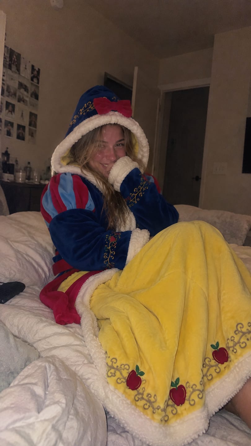 Customer photo review of Princess Comfort Heated Robe