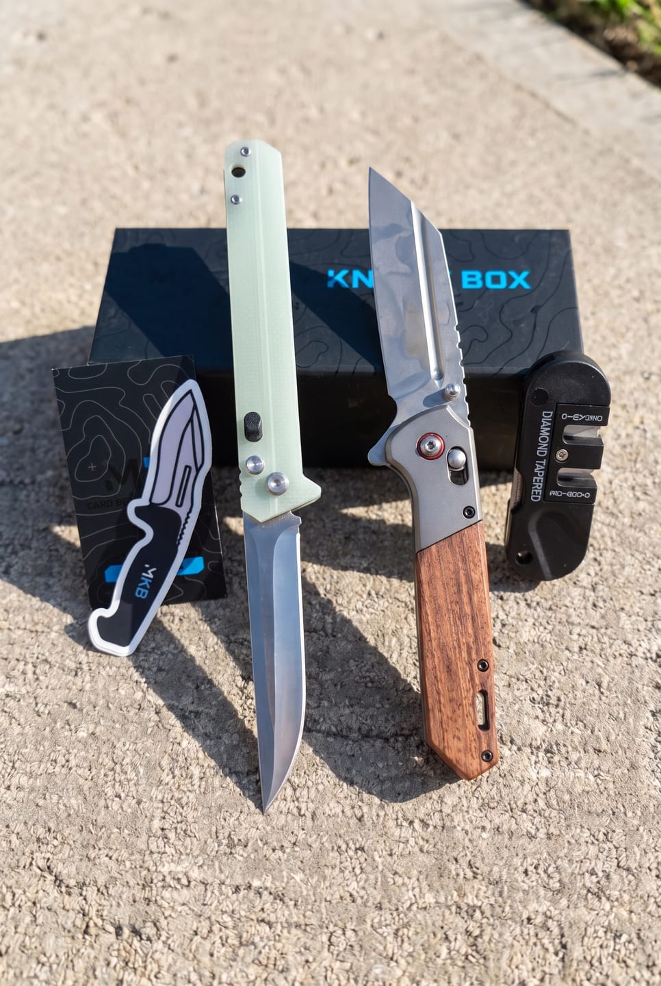Customer photo review of MYSTERY KNIVES BOX™