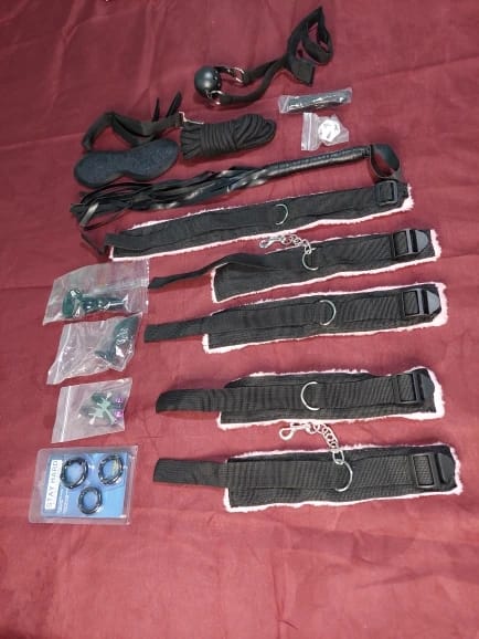Customer photo review of The Tease & Tame Toy Kit