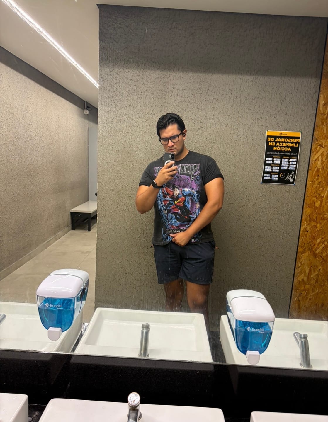 Customer photo review of 4044 - Superman Graphic Tees