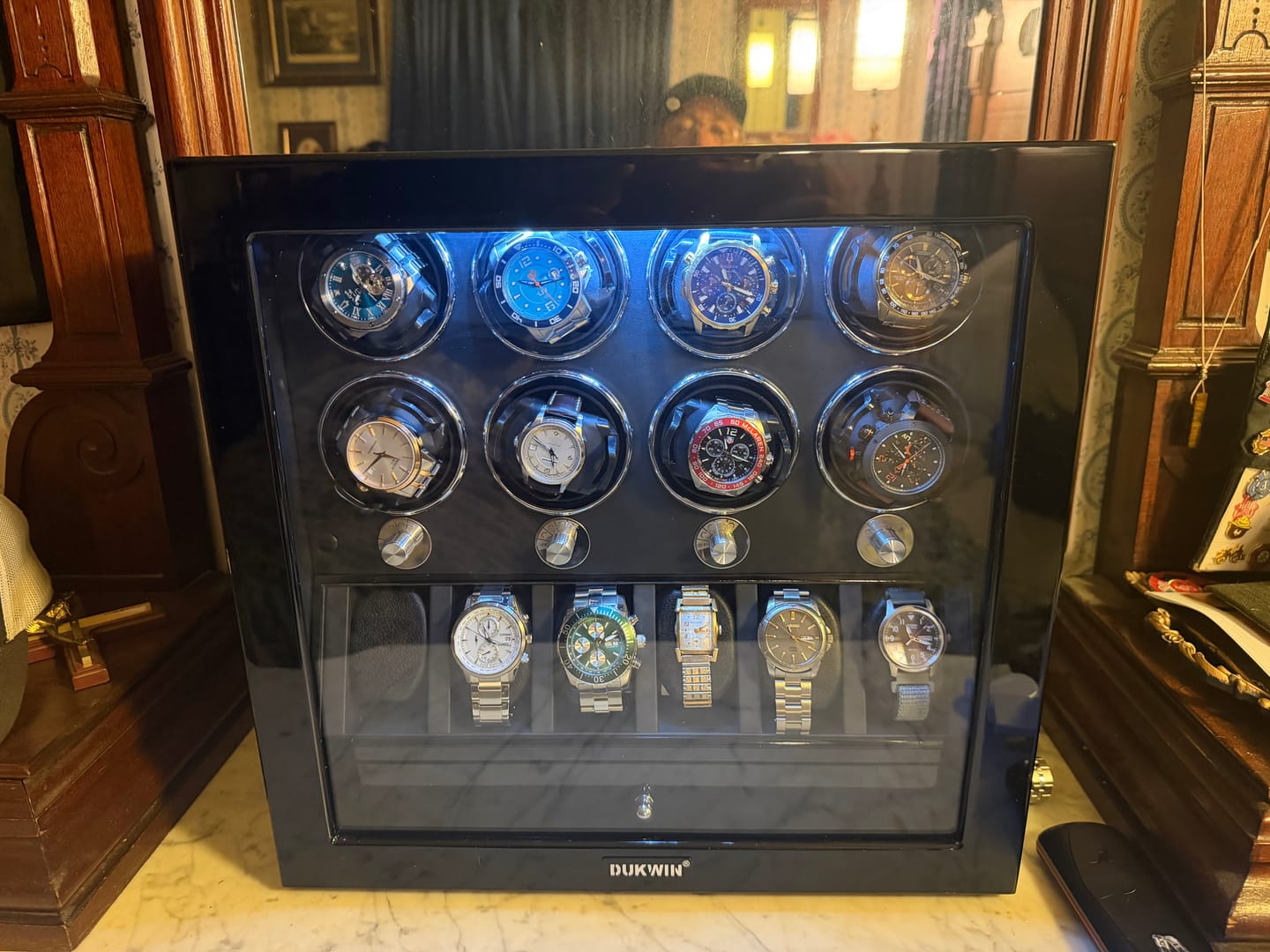 Customer photo review of Compact 8 Watch Winders with 6 Watches Large Storage Organizer Case - Carbon Fiber