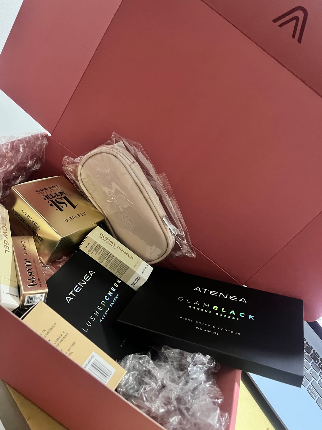 Customer photo review of PALETA DE RUBORES BLUSHED CHEEKS