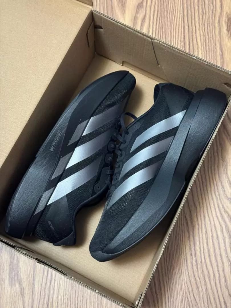Customer photo review of Adizero Evo SL CoreBlack / Iron Mettalic - AZS