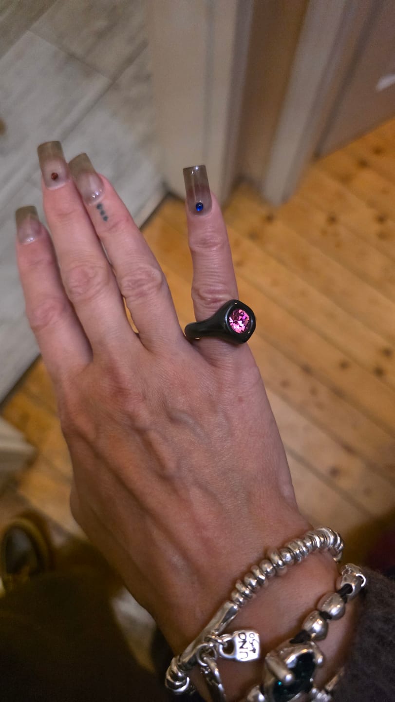 Customer photo review of Black dahlia