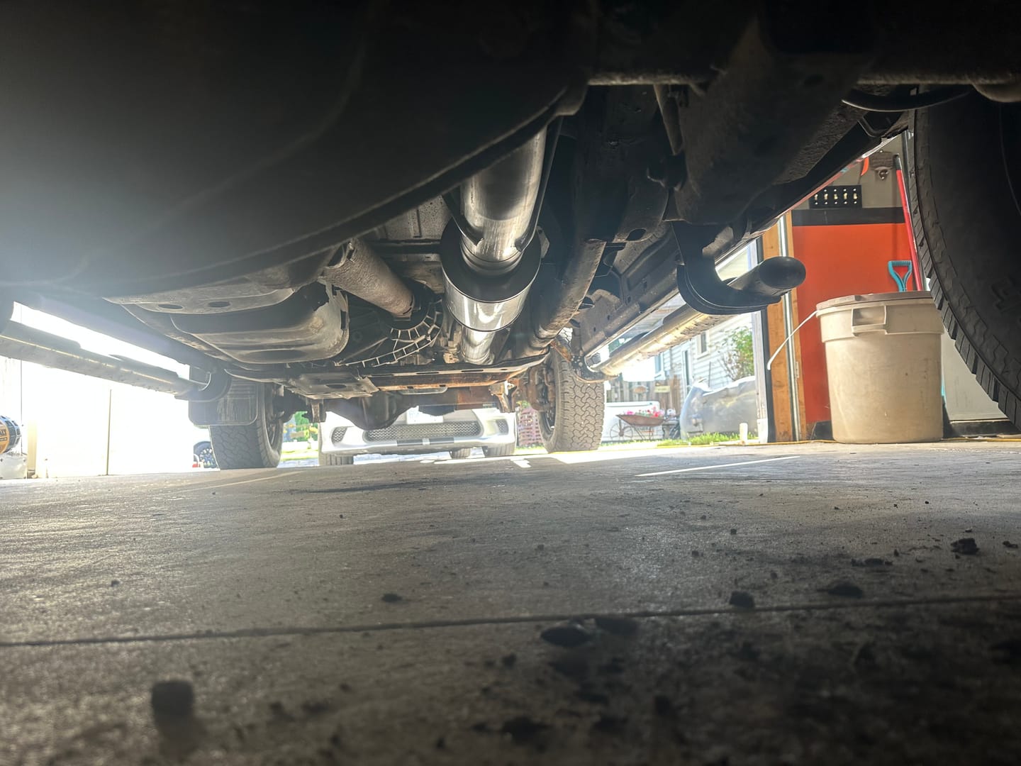 Customer photo review of 2004.5-2007 Cummins 4" SS Turbo Back Exhaust System w/ Muffler (DDC-4D05M)