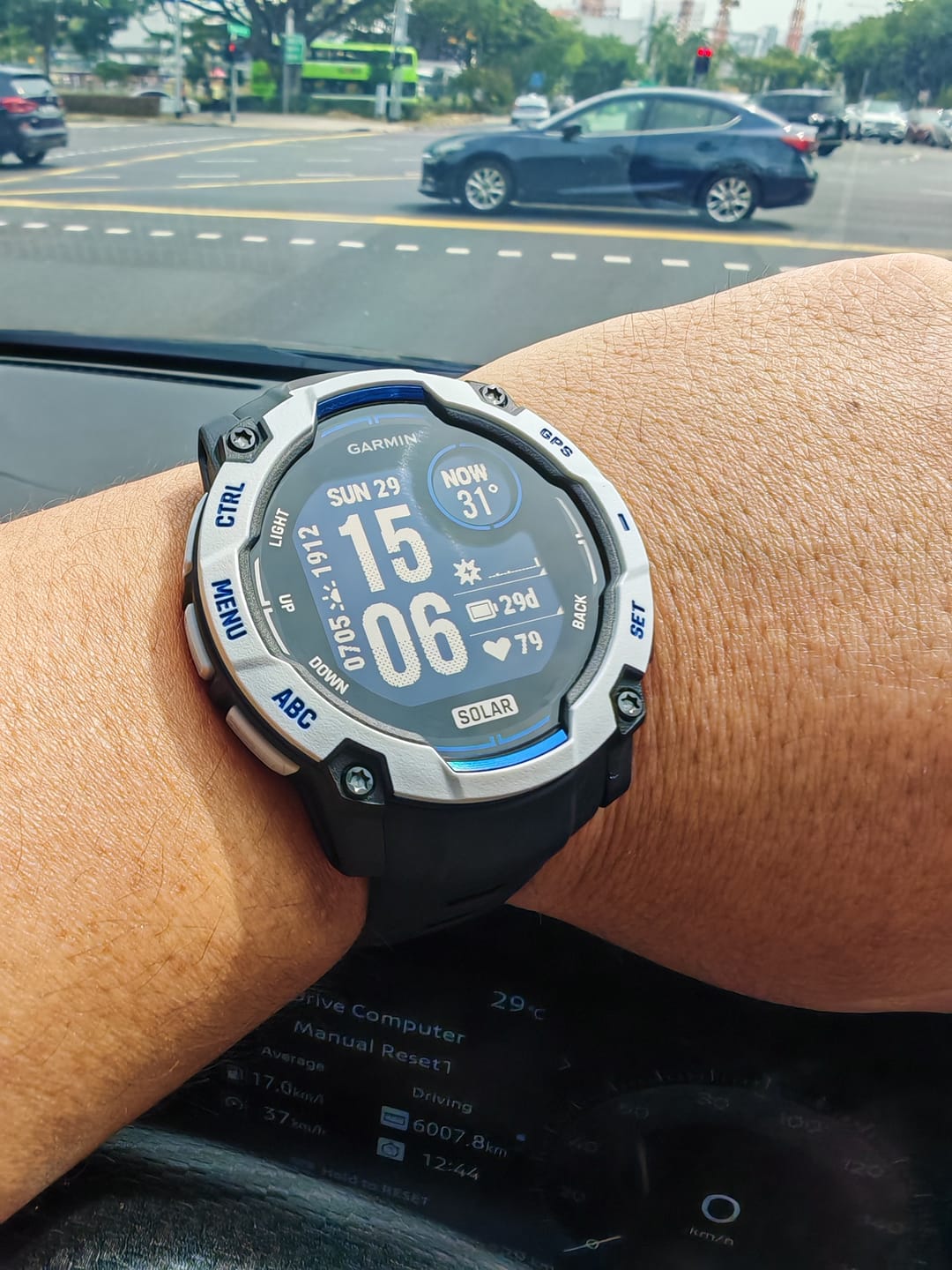 Customer photo review of Garmin Instinct 3 Solar
