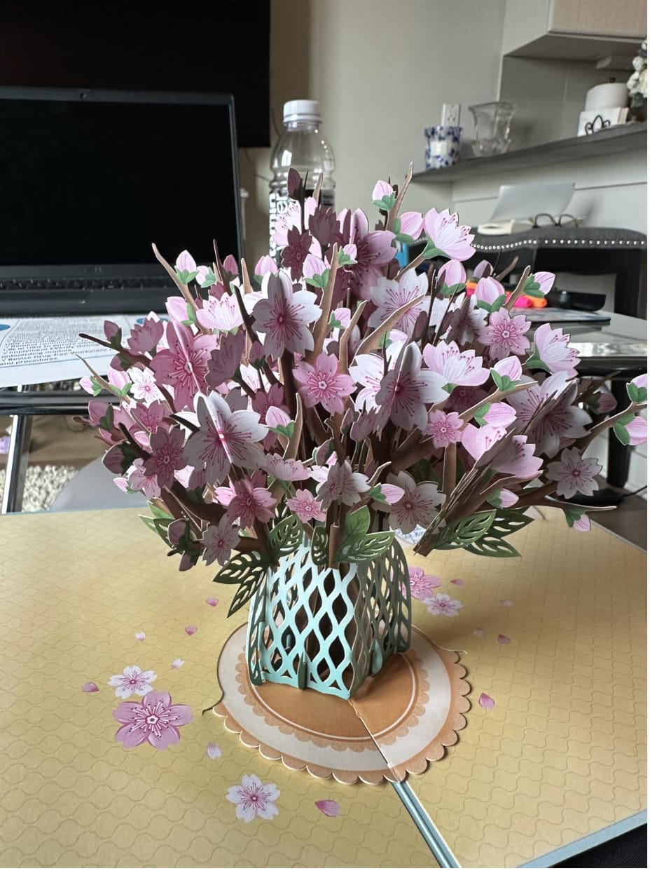 Customer photo review of BLOOM Flower Bouquet Card Keepsake
