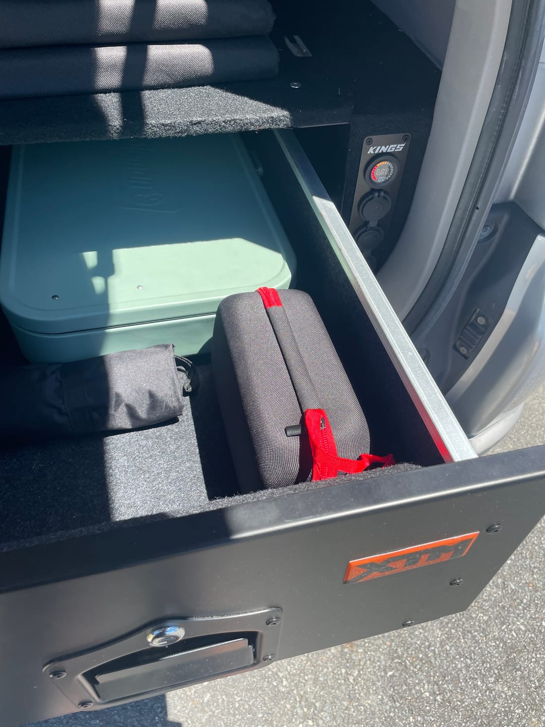 Customer photo review of Tekkvault™ RoadRescue Pro 4-in-1 Jump Starter