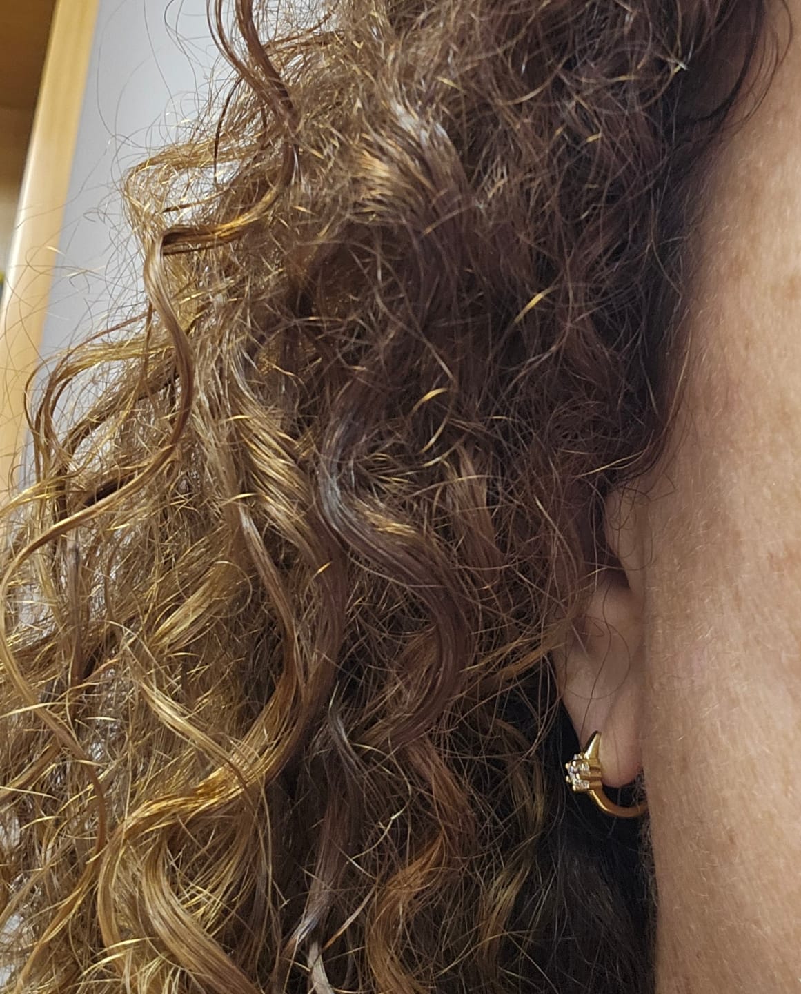 Customer photo review of Pendientes Aros Delta