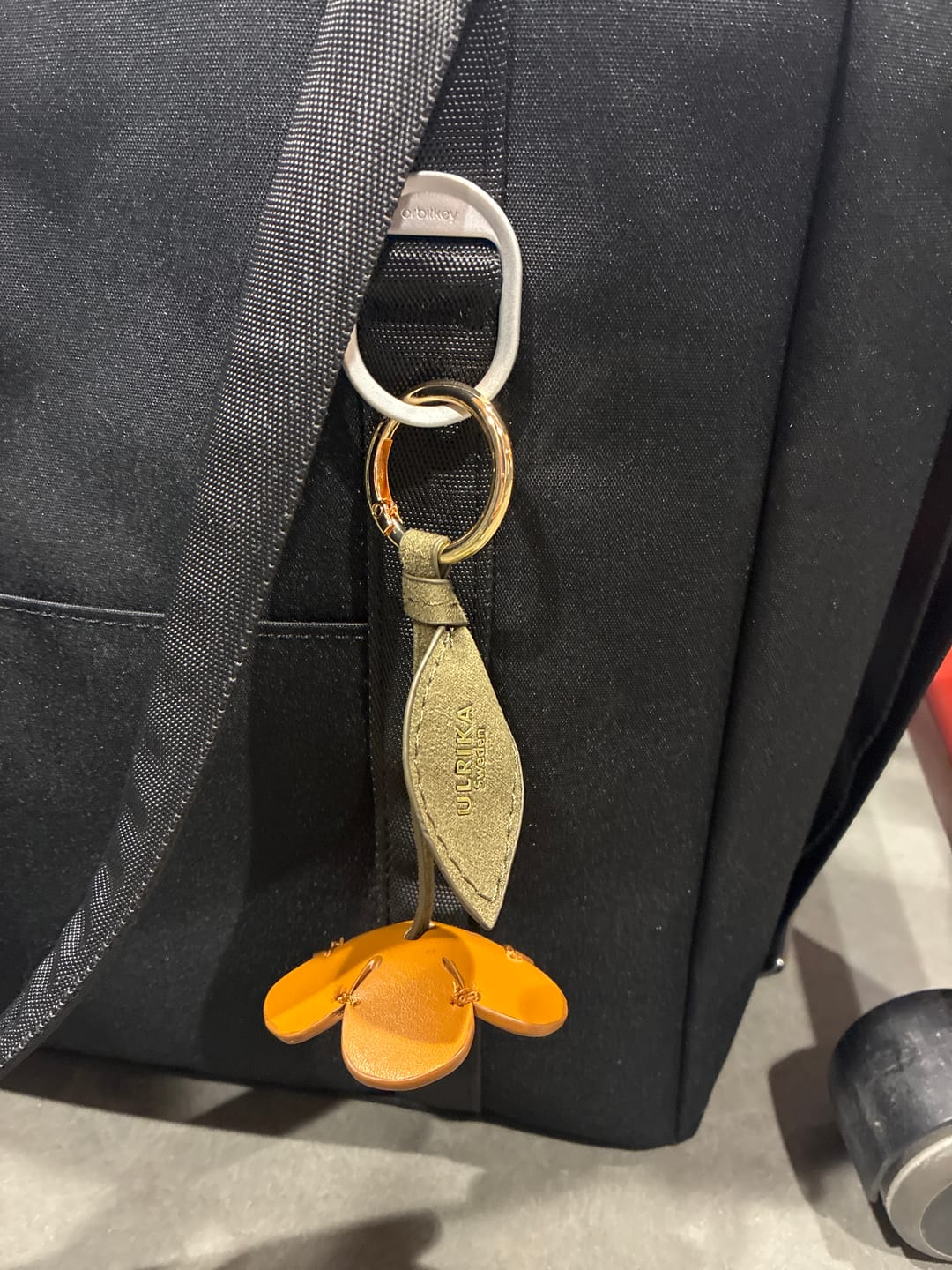 Customer photo review of Flower Bag charm Yellow