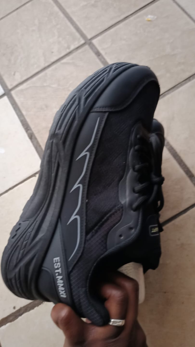 Customer photo review of Urbanart Tramp 1 Mesh Sneaker - Black