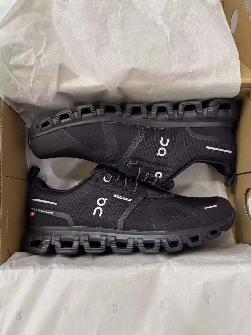 Customer photo review of Cloud 6 Black | Black -BCL