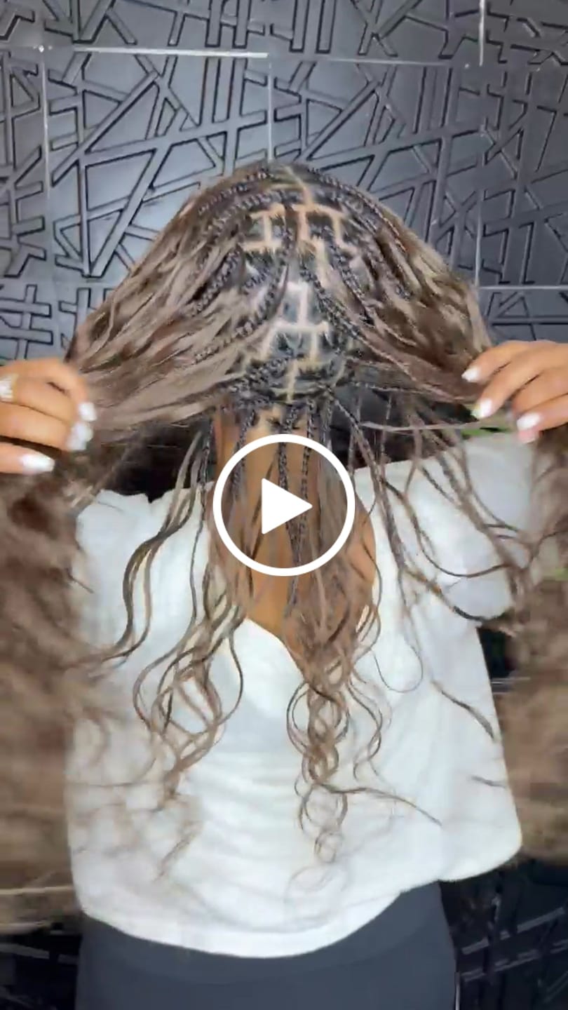 Customer video review of #4 Medium Brown Body Wave Human Crochet Hair
