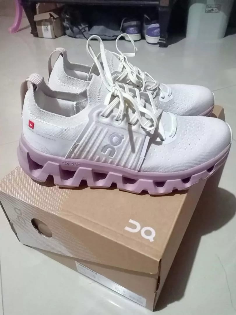 Customer photo review of Cloudswift 4 Pearl Mauve - CSM