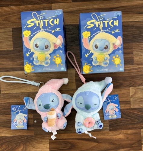 Customer photo review of Labubu V4 – Pin For Love Series Blind Box (A-M Full Set)