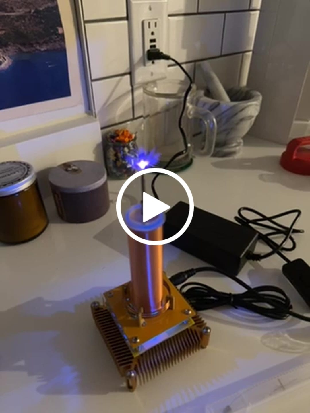 Customer video review of Mini Tesla Coil