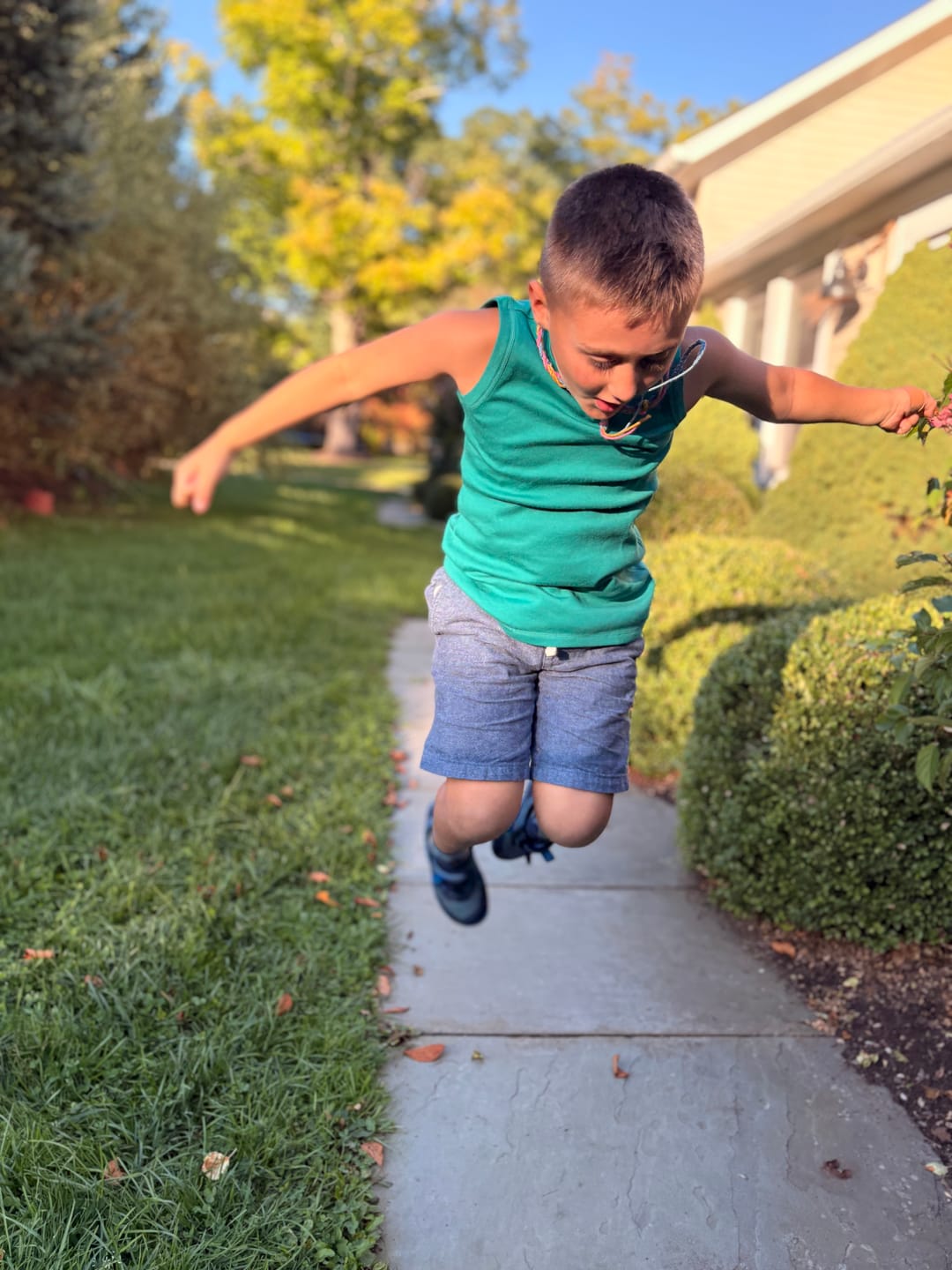 Customer photo review of Kids Merino Wool Adventure Tank Top