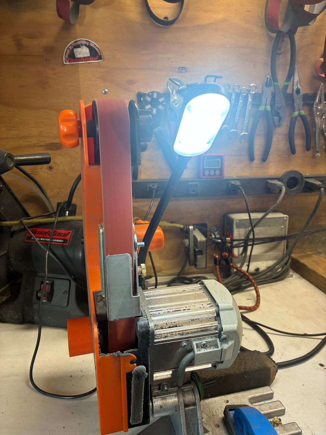 Customer photo review of LED Deluxe Magnetic Work Light
