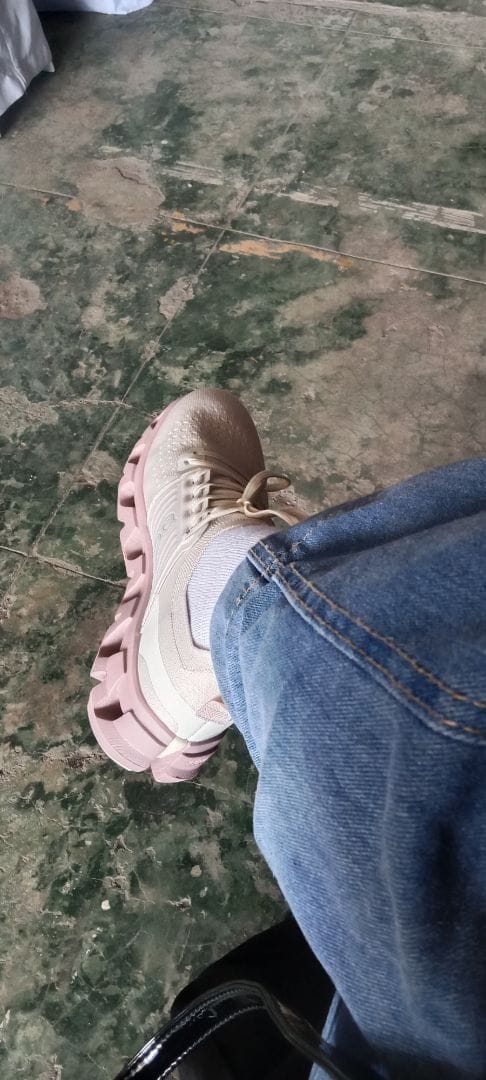 Customer photo review of Cloudswift 4 Pearl Mauve - CSM