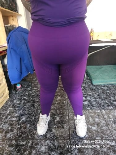 Customer photo review of Leggings de Compresión Regen 3D™