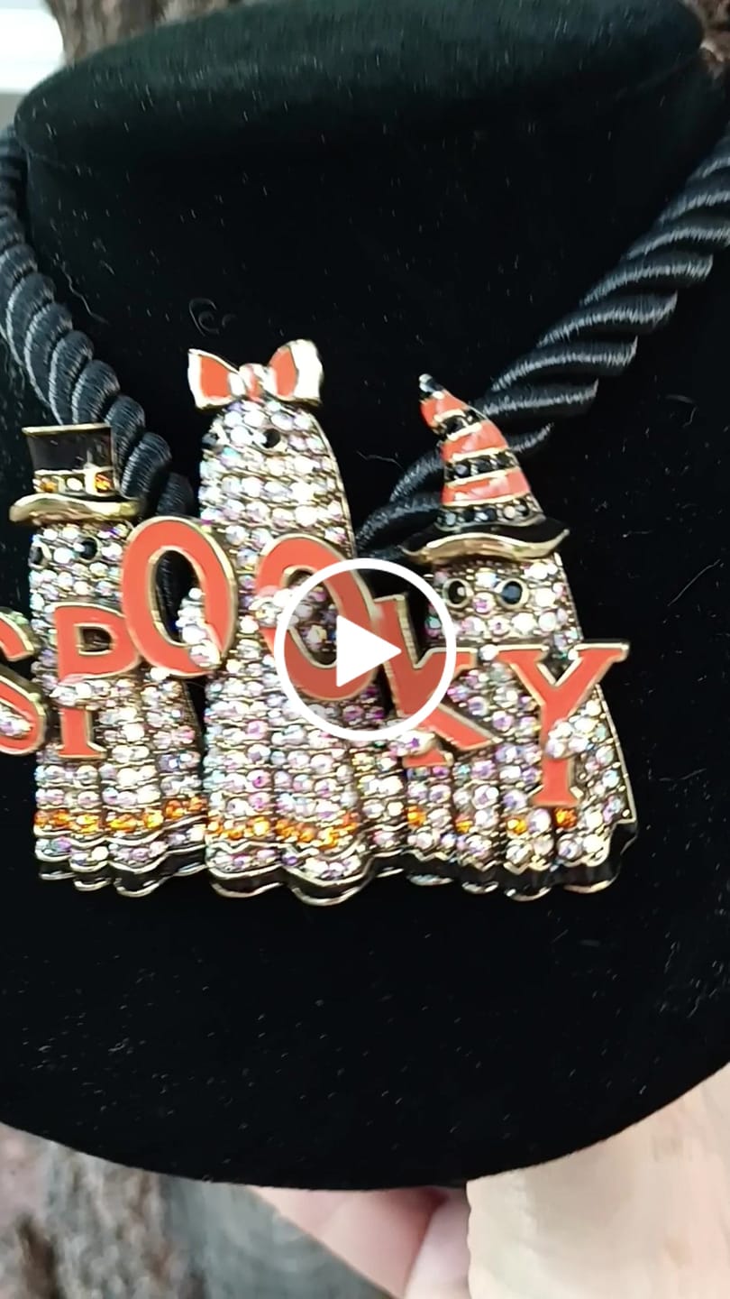 Customer video review of HEIDI DAUS® "Spooky Trio" Halloween Ghost Brooch