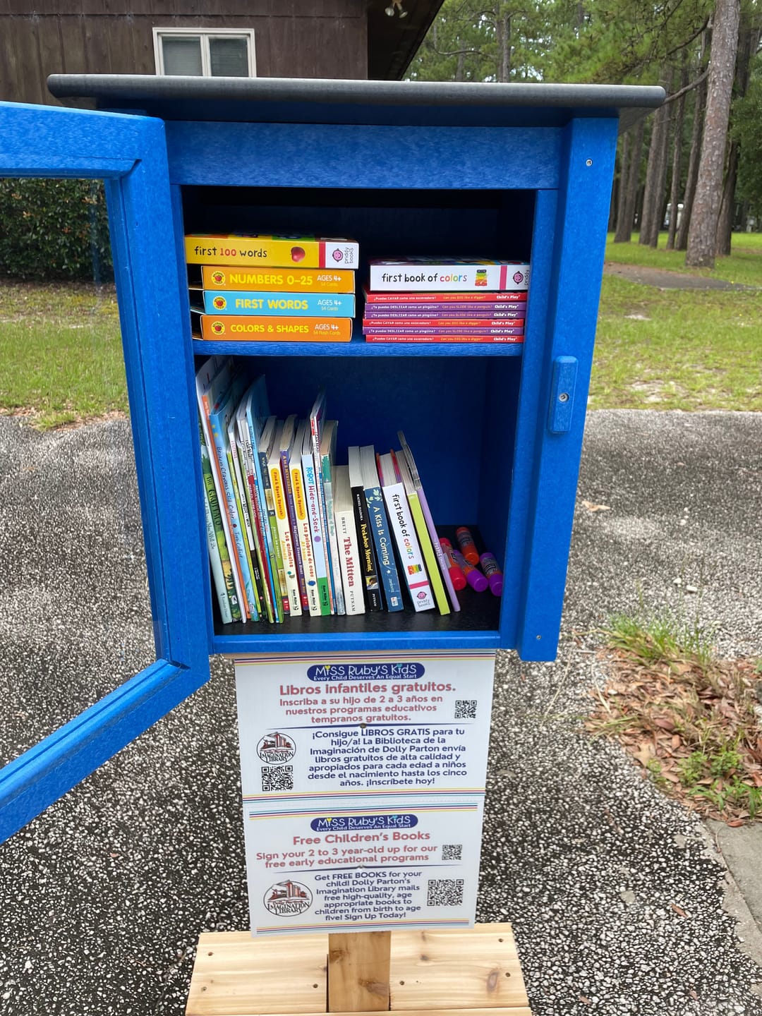 Customer photo review of Step Stool Library Post and Topper