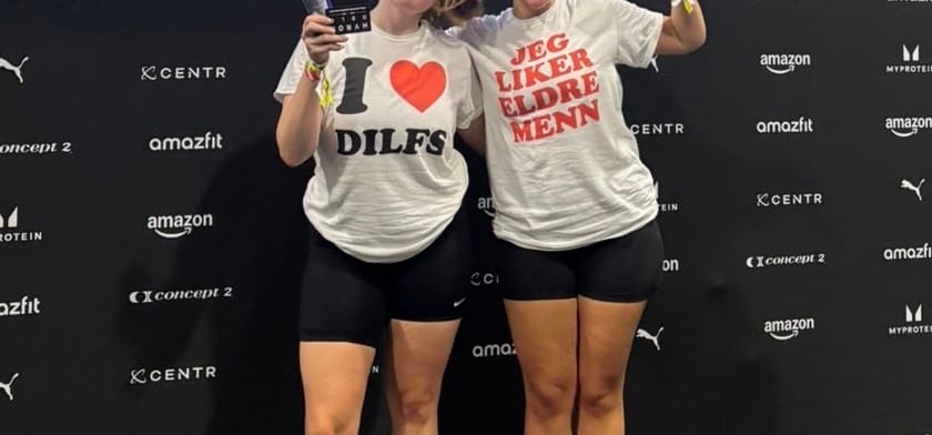 Customer photo review of I love DILFs - Tee
