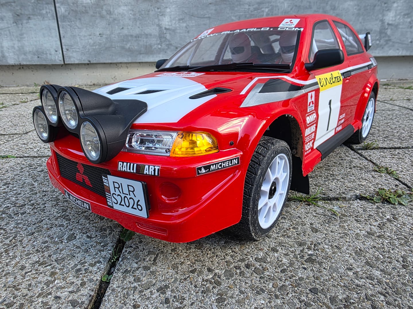 Customer photo review of Mitsubishi EVO 6.5 TME Licensed 1/7 Brushless RTR RC Rally Car | SLEVO-07