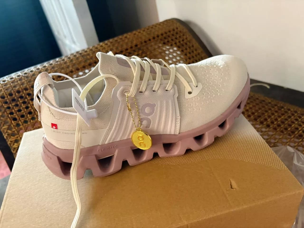 Customer photo review of Cloudswift 4 Pearl Mauve - CSM