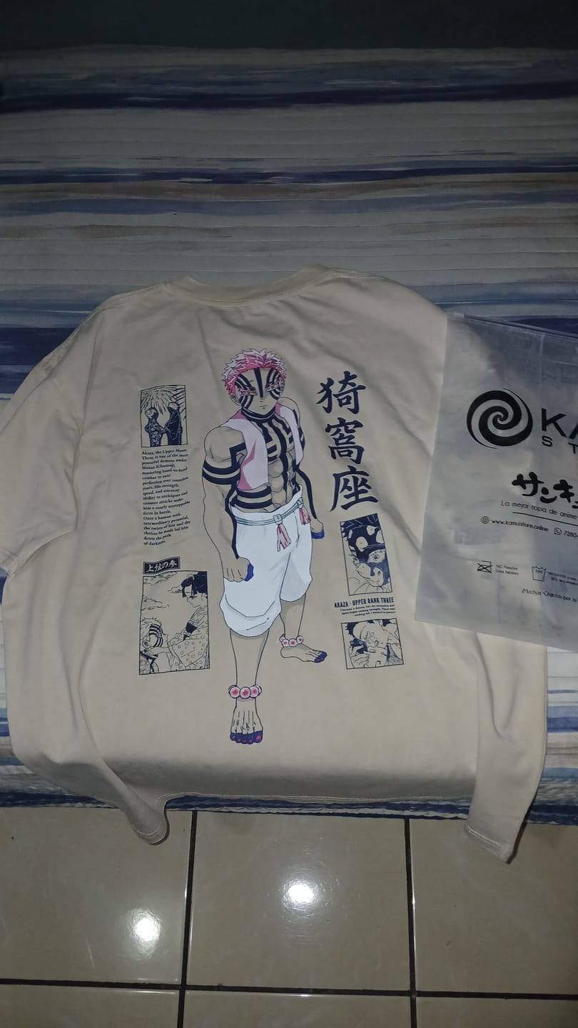 Customer photo review of Camisa Akaza - Kimetsu no Yaiba
