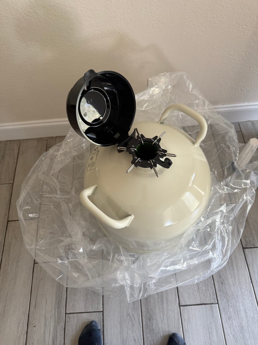 Customer photo review of MVE XC 20 Signature - 660 Straws/20 weeks - Suggested Tank for New Breeders