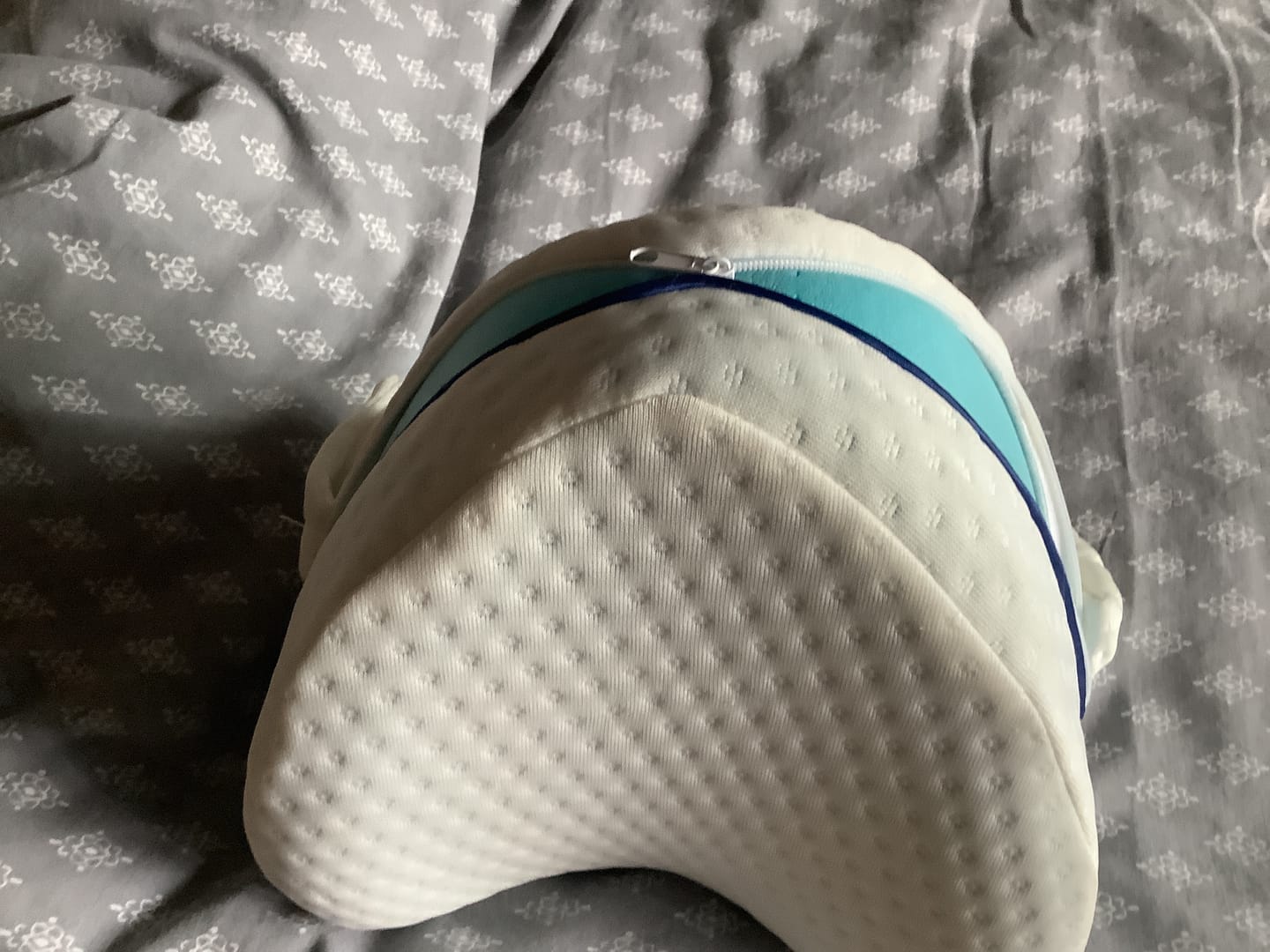 Customer photo review of Cellsius Orthopädisches Kniekissen - Das Geheimnis eines schmerzfreien Schlafs