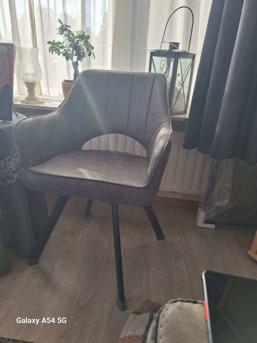 Customer photo review of Tenno draaibare stoel - Grijs