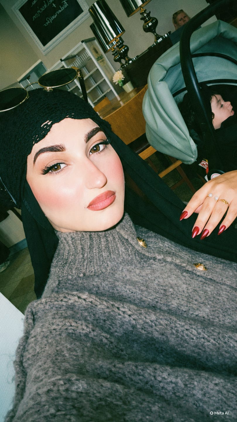 Customer photo review of Oversized Cardigan "CozyGlam"
