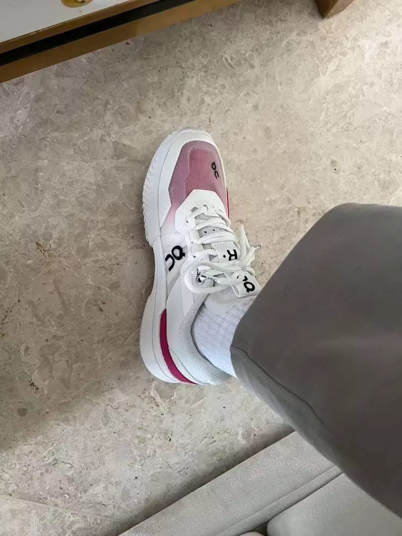 Customer photo review of Roger Pro 2 White Pink - RWP