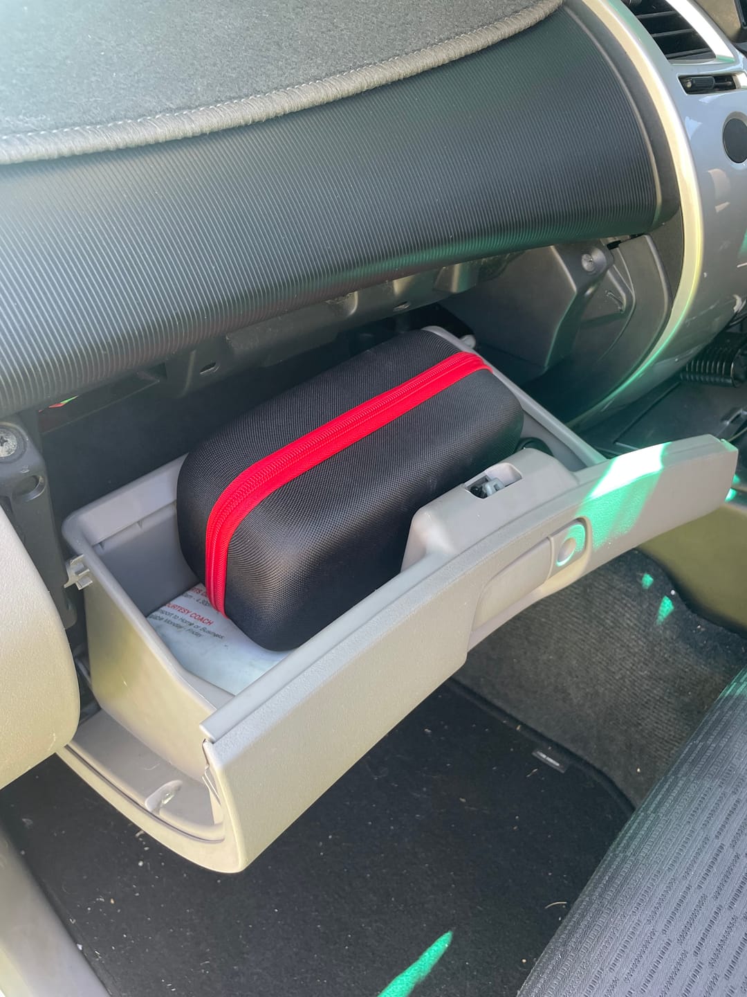 Customer photo review of Tekkvault™ RoadRescue Pro 4-in-1 Jump Starter