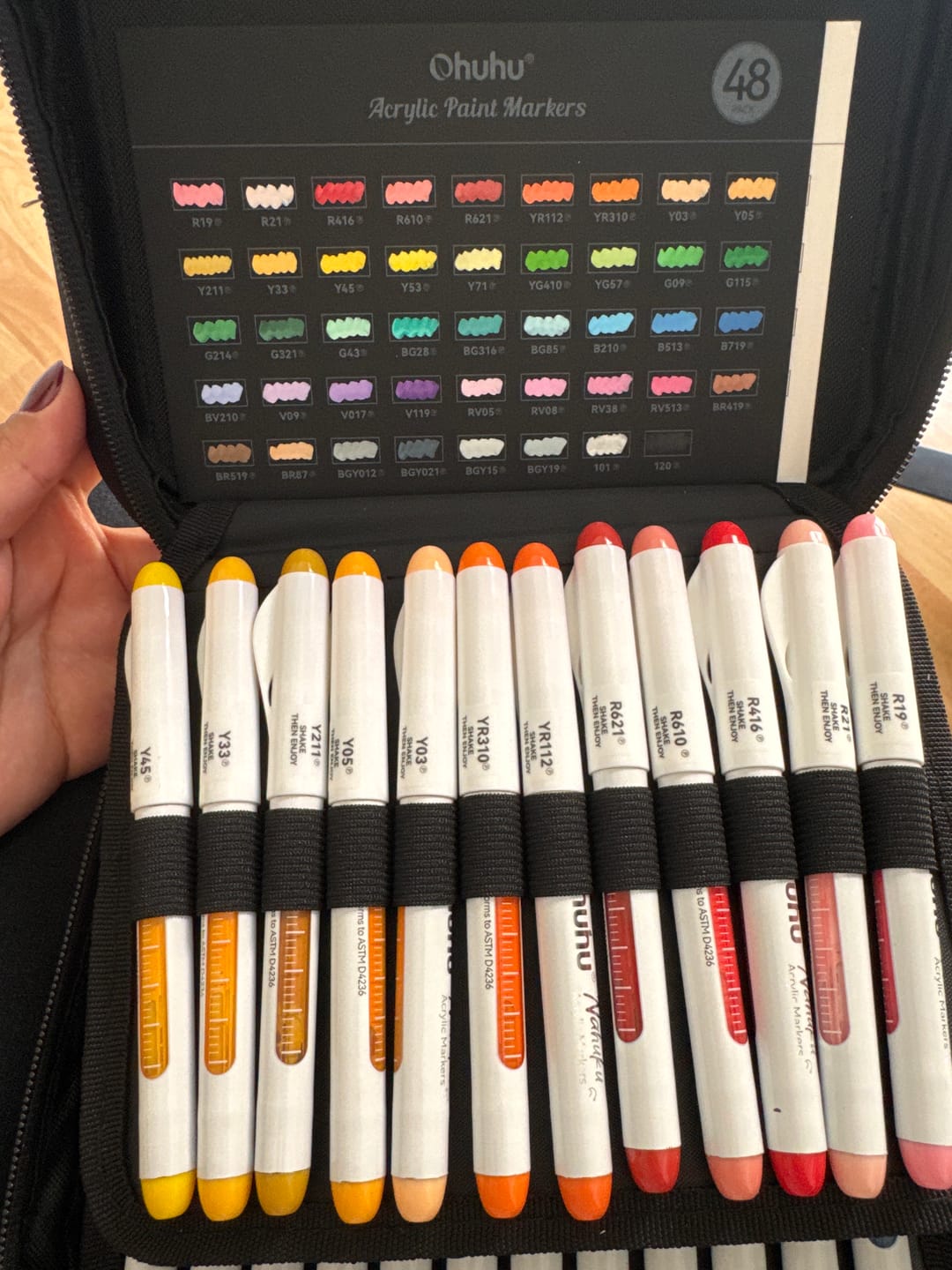 Customer photo review of Ohuhu Nahuku Direct-ink Acrylic Markers