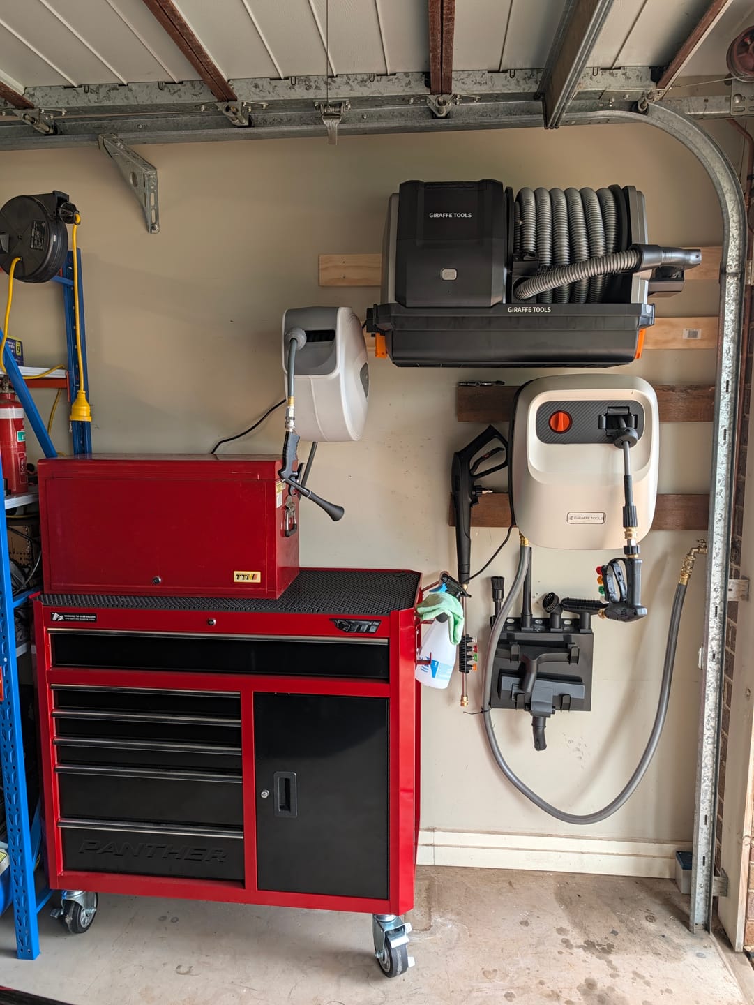Customer photo review of Grandstorm Retractable Vacuum Cleaner
