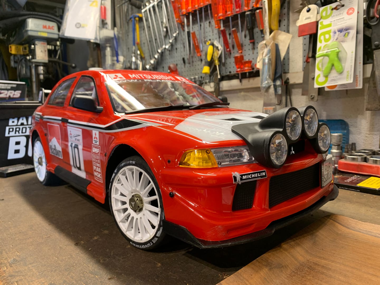 Customer photo review of Mitsubishi EVO 6.5 TME Licensed 1/7 Brushless RTR RC Rally Car | SLEVO-07