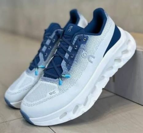 Customer photo review of Cloudtilt Ivory Tempest - CIT