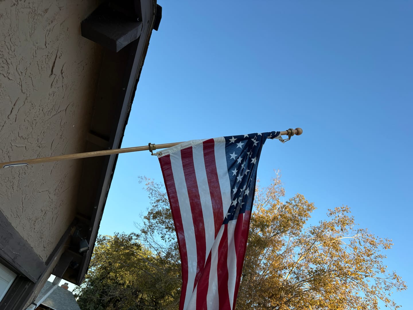 Customer photo review of Non-Tangle Flagpole Spinners