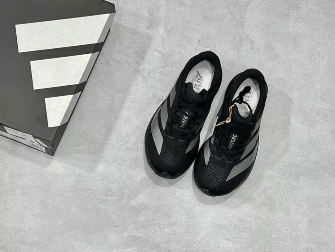 Customer photo review of Adizero Evo SL CoreBlack / Iron Mettalic - AZS