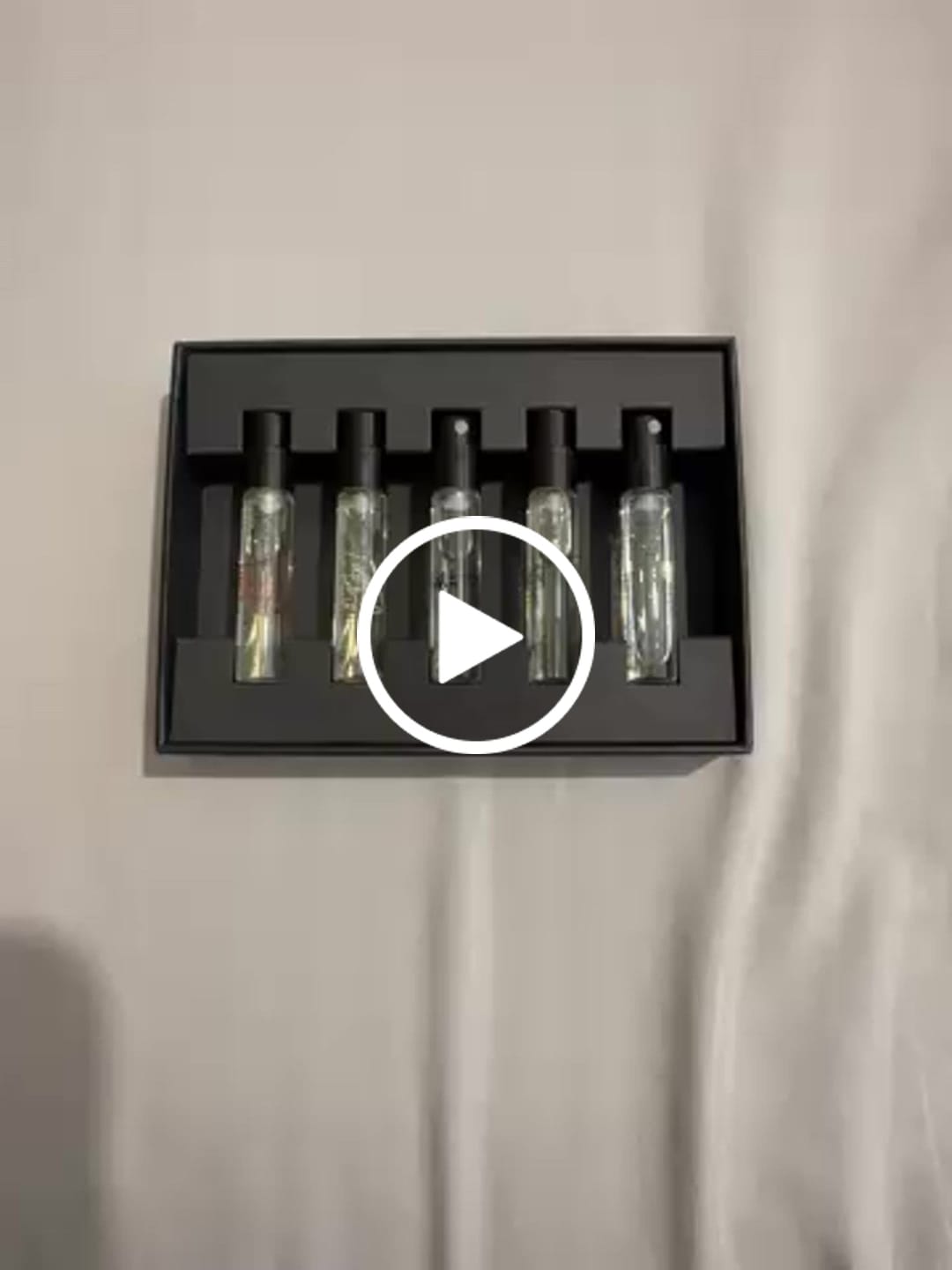 Customer video review of Fragrance Discovery Kit | 5x 2ml | Eau de Parfum