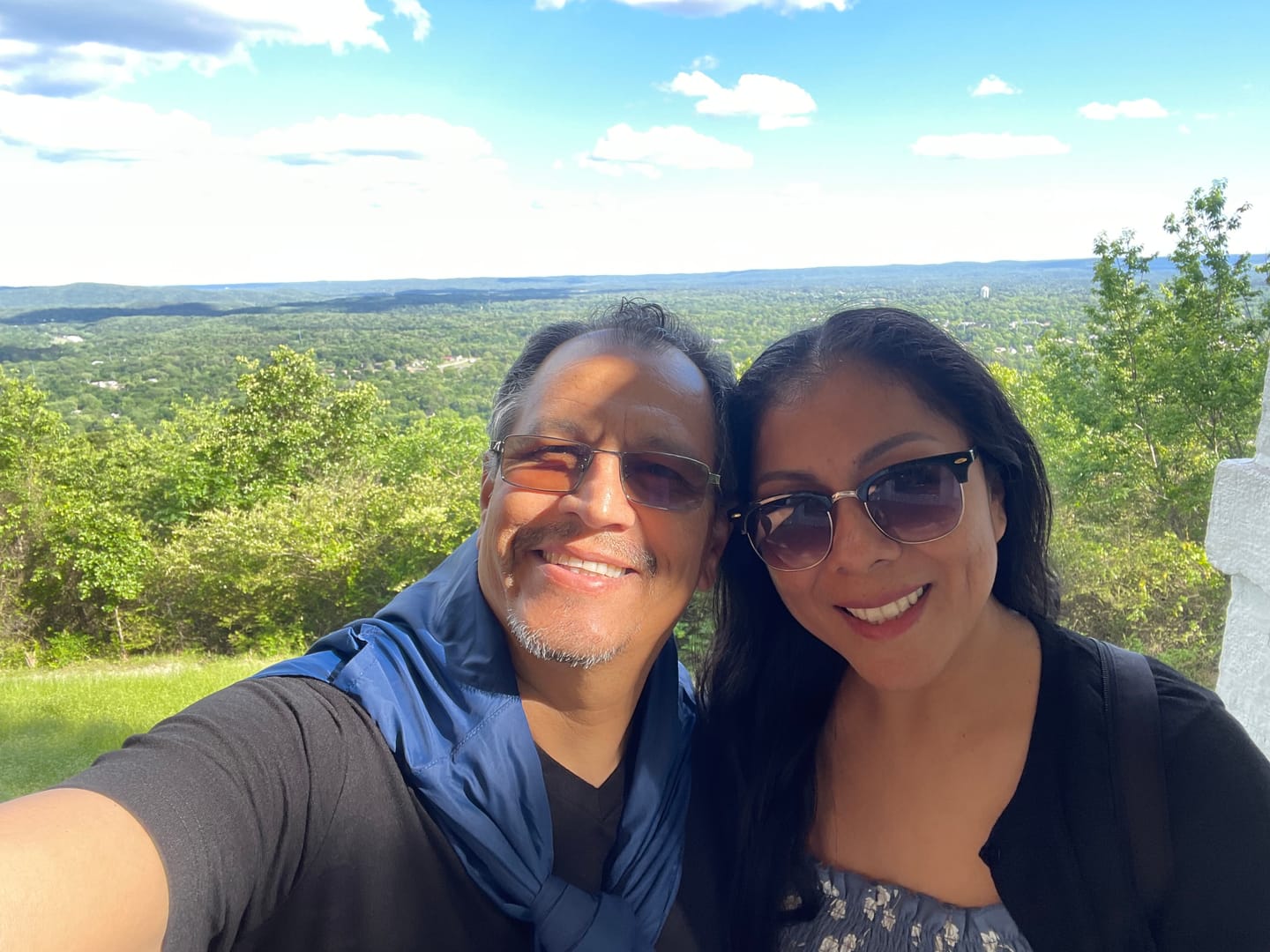 Customer photo review of Tu Historia en Música – Emoción Garantizada